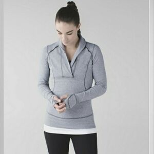 Lululemon Think Fast Pullover. Long Sleeves. Grey And White. Size 2. Rulu.